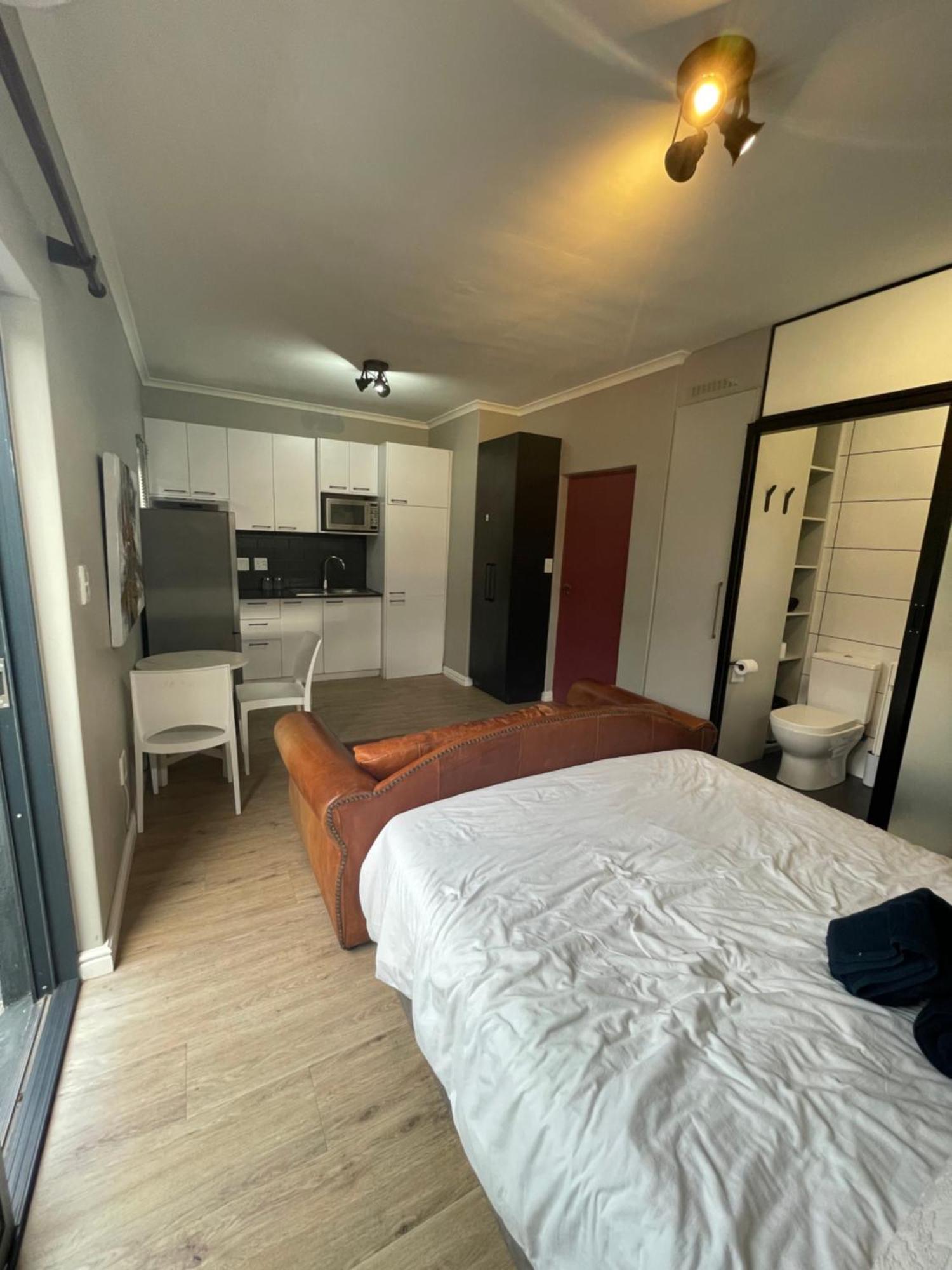 Beach Studio Apartment * Cidade Do Cabo