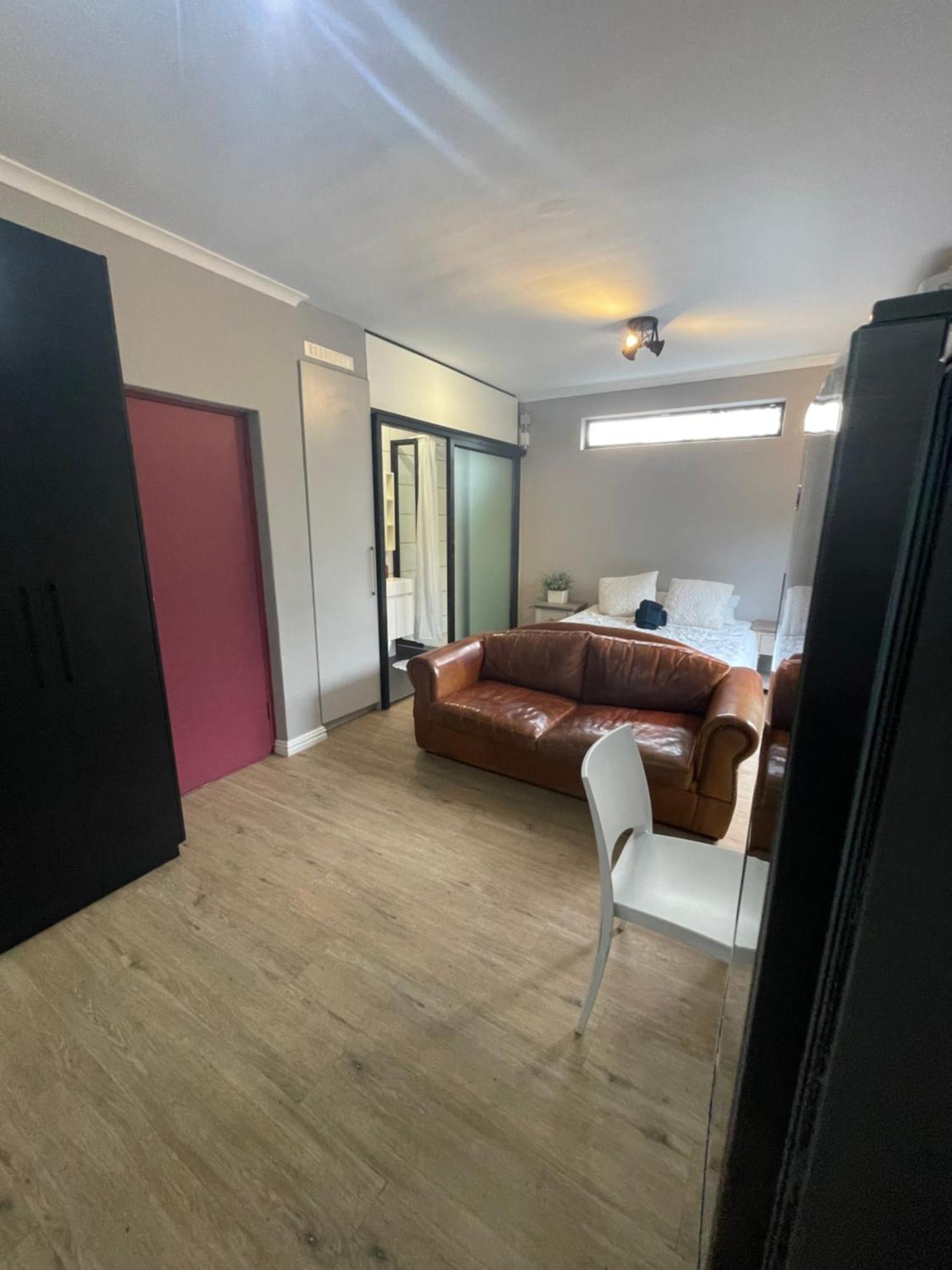 Beach Studio Apartment Cape Town
